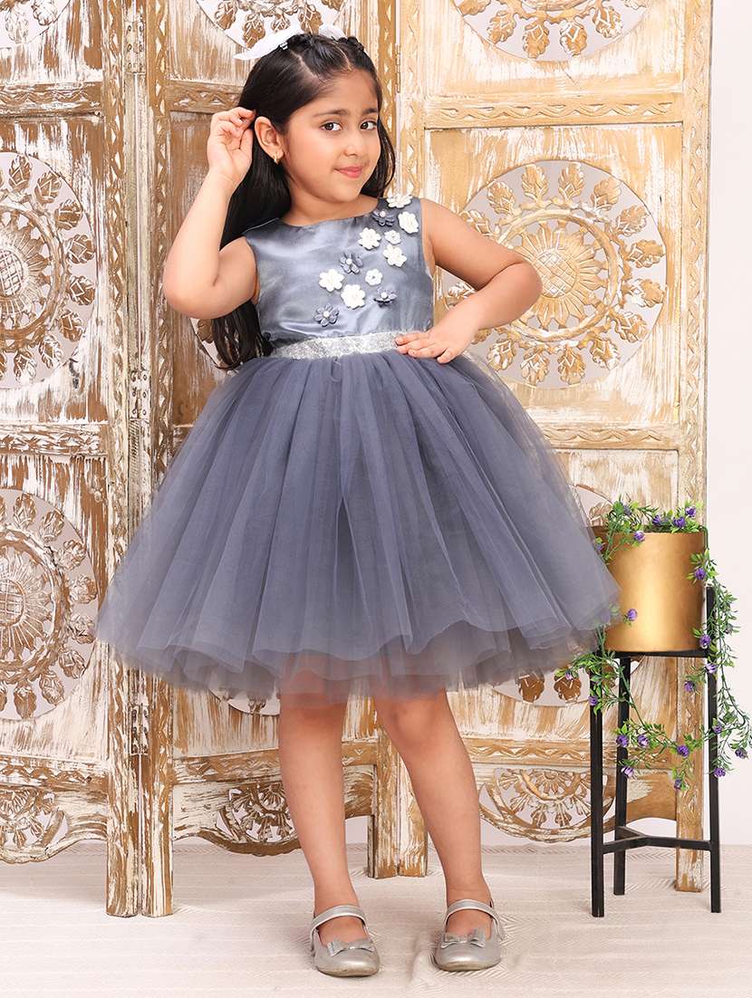 girls self designed round neck sleeveless frock