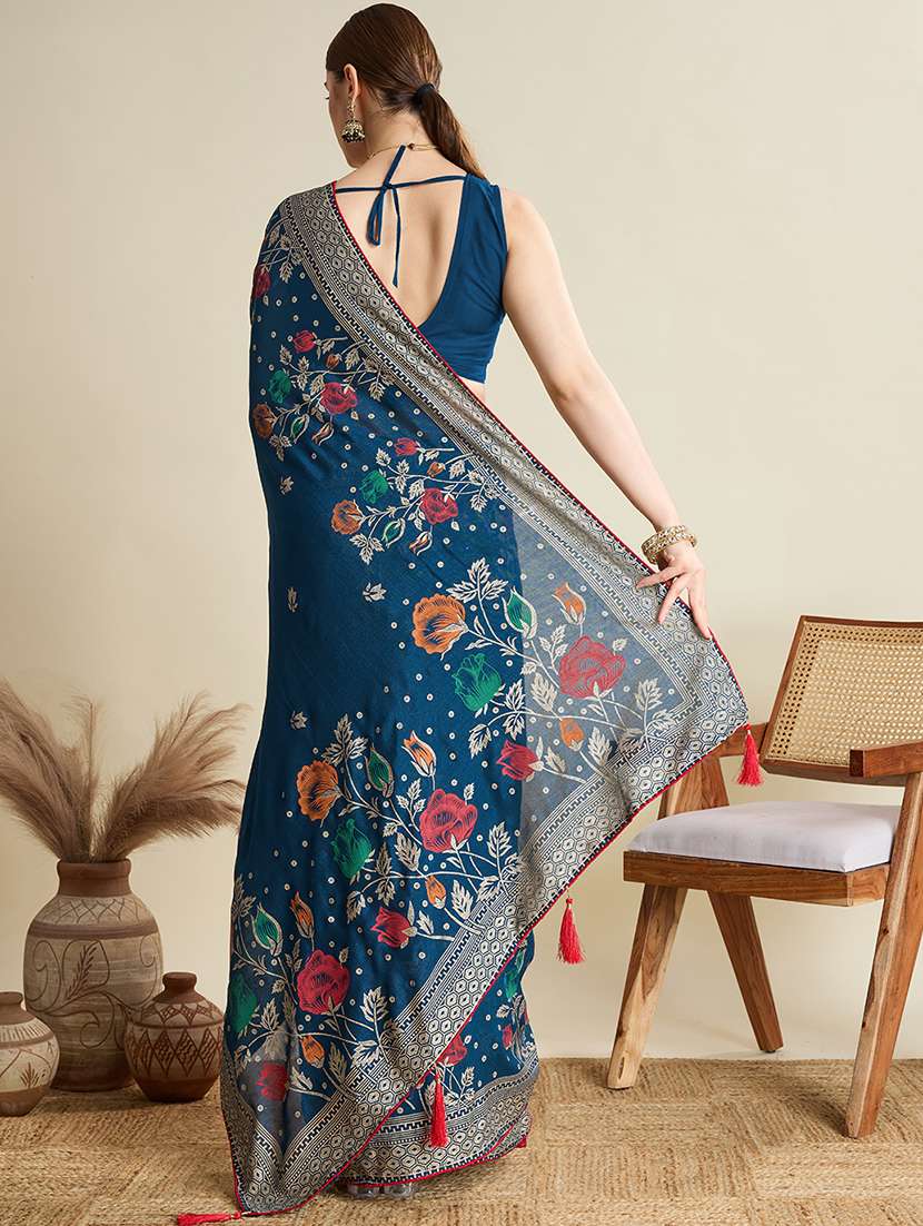 women floral printed saree with blouse - 21998774 - Standard Image - 3