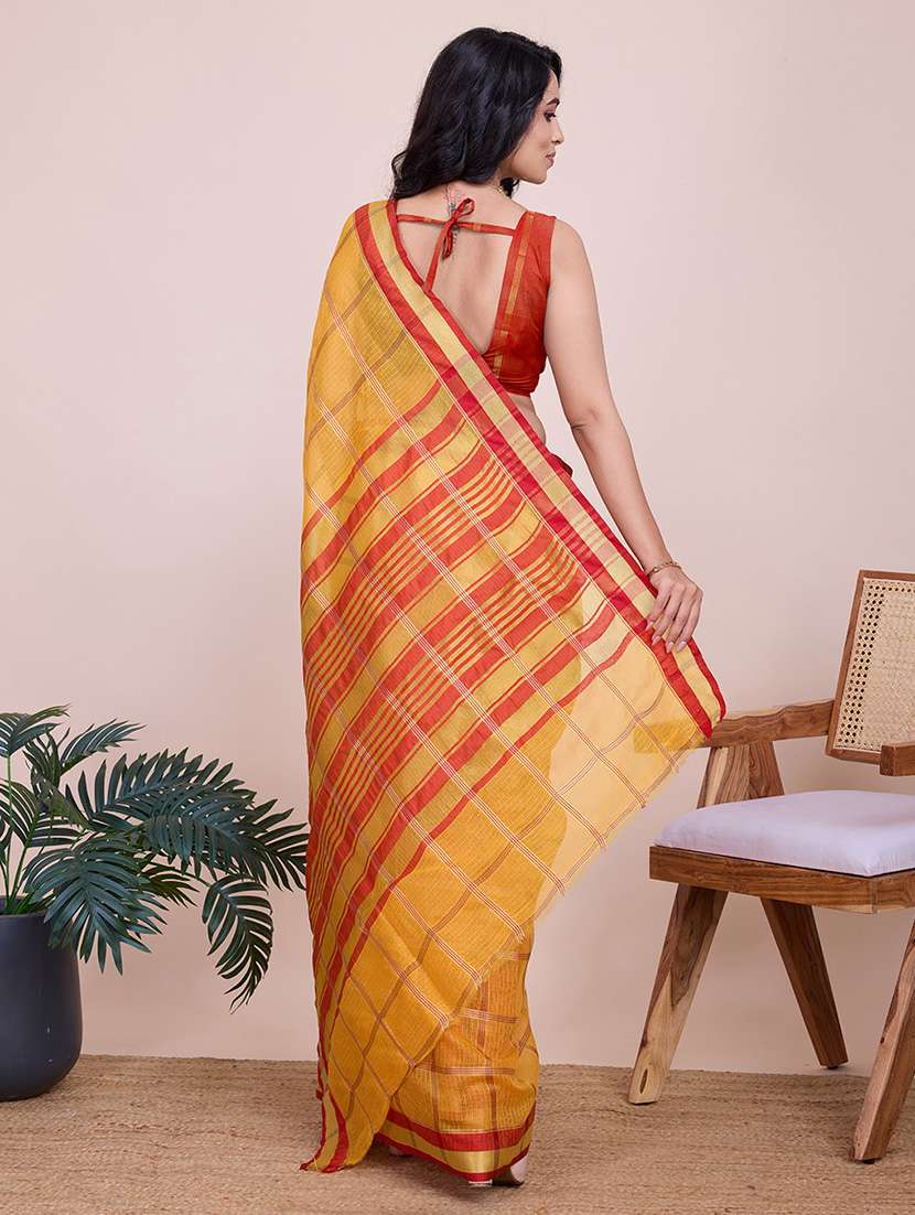 women checkered bordered saree with blouse - 21998783 -  Standard Image - 3