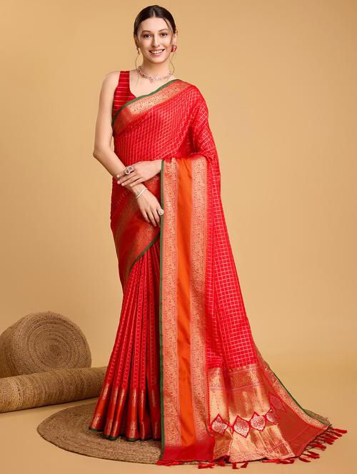 women checkered bordered saree with blouse - 21998803 -  Standard Image - 0