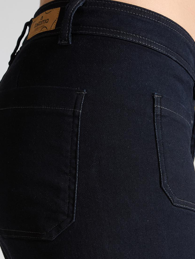 black denim jeans - 21998817 - Standard Image - 5
