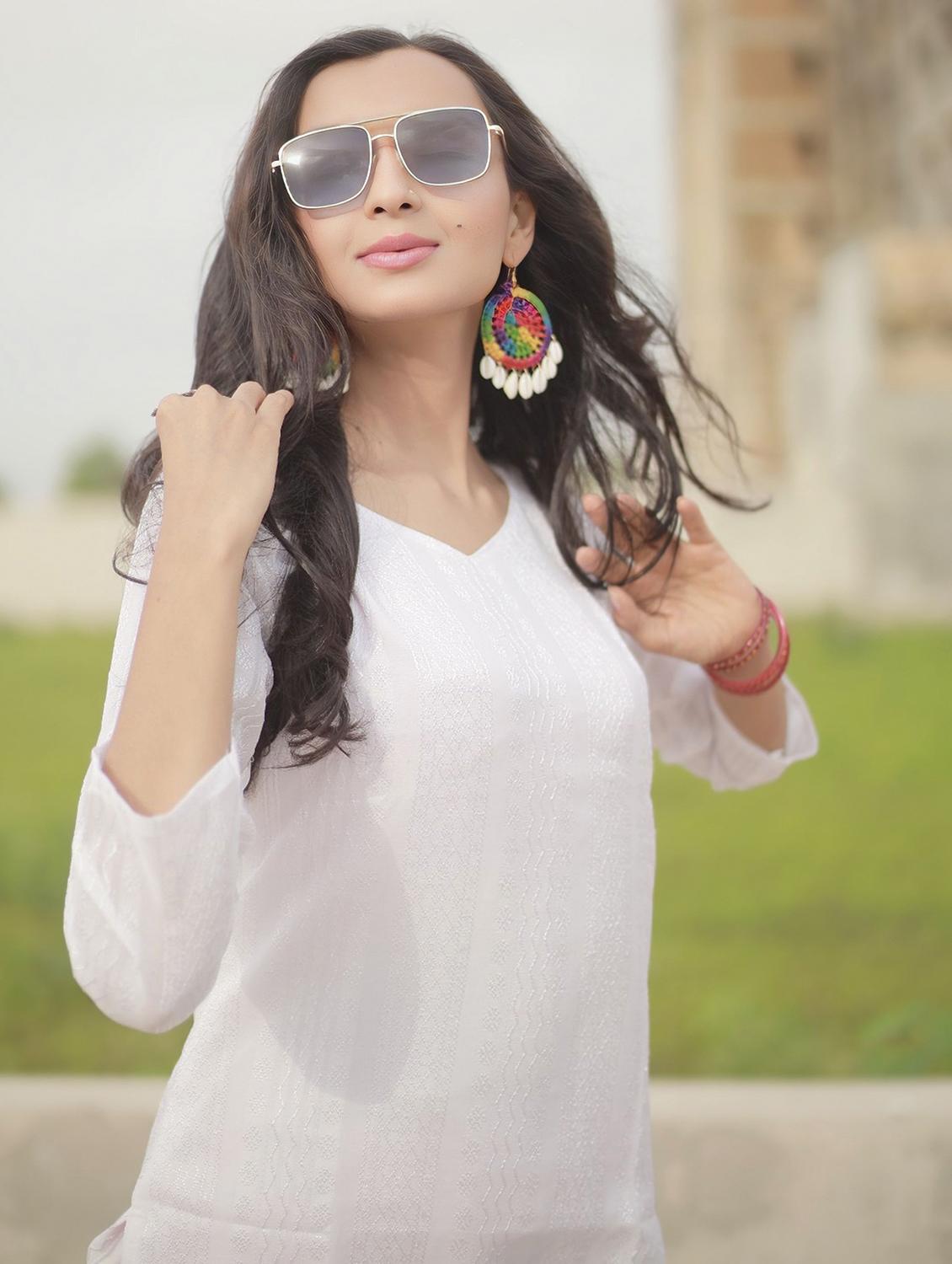 women self design three quarter sleeve straight kurta - 21999969 - Standard Image - 5