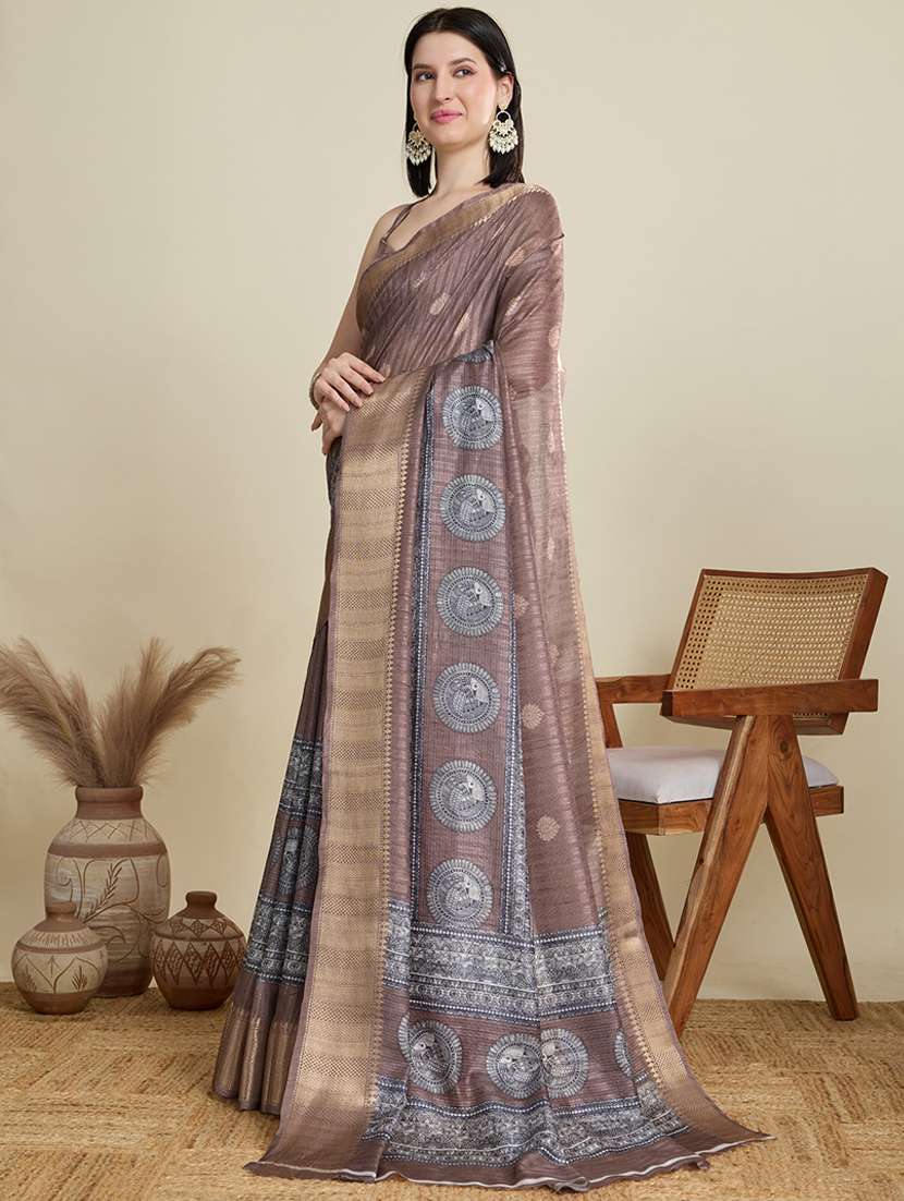 women self design bordered saree with blouse - 21999996 - Standard Image - 3