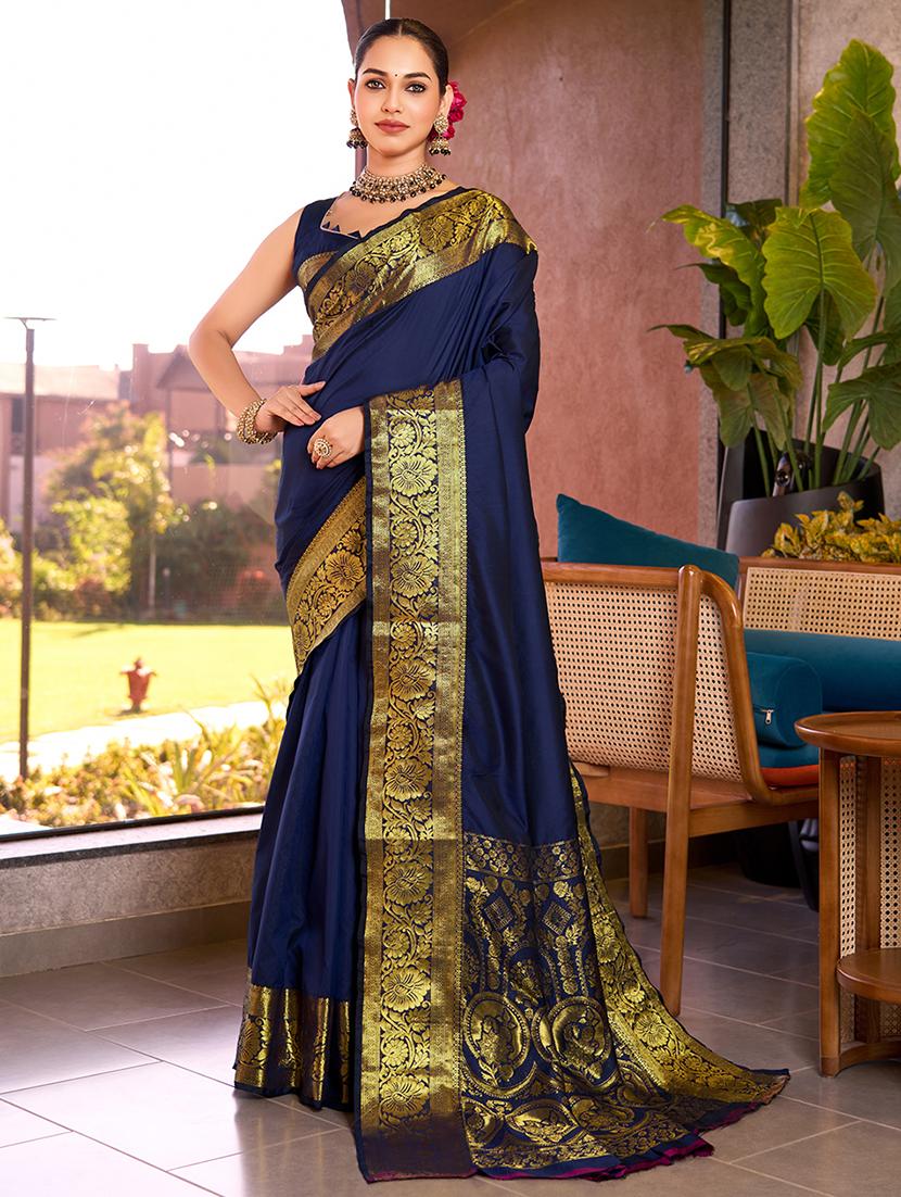 women solid with bordered saree with blouse