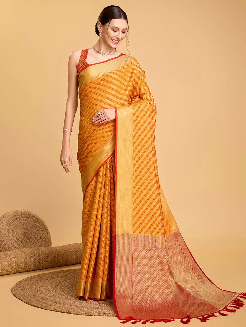 women self design banarasi saree with blouse