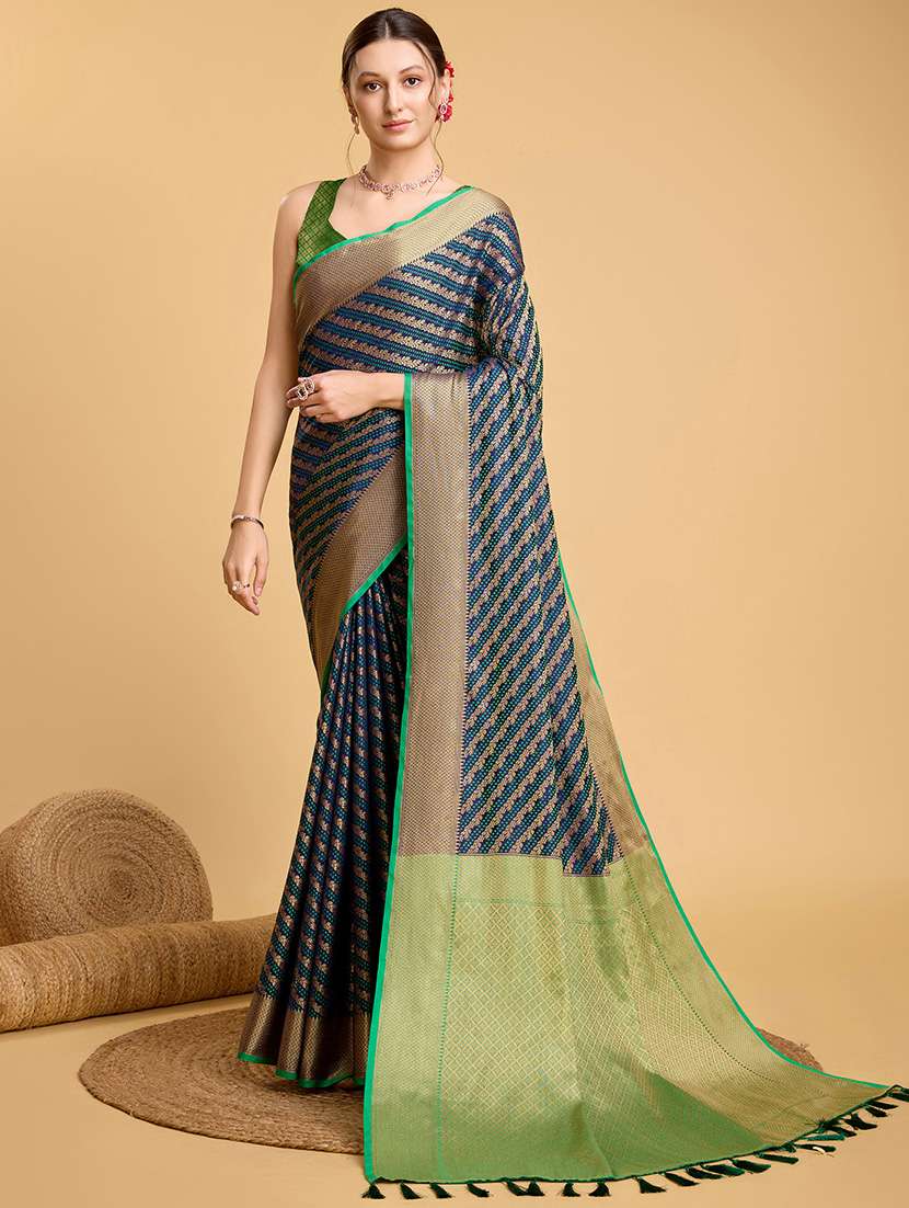 women self design banarasi saree with blouse
