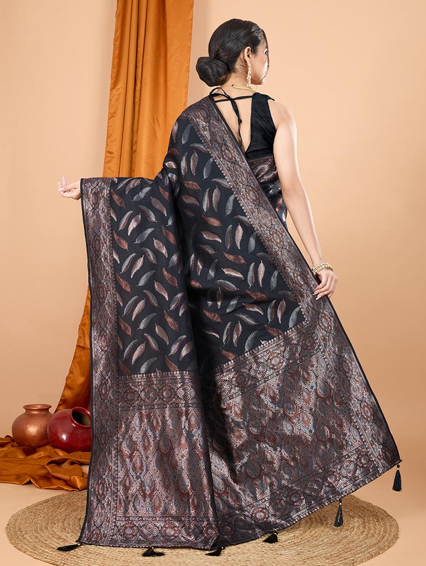 women self design banarasi saree with blouse - 22000054 - Standard Image - 3