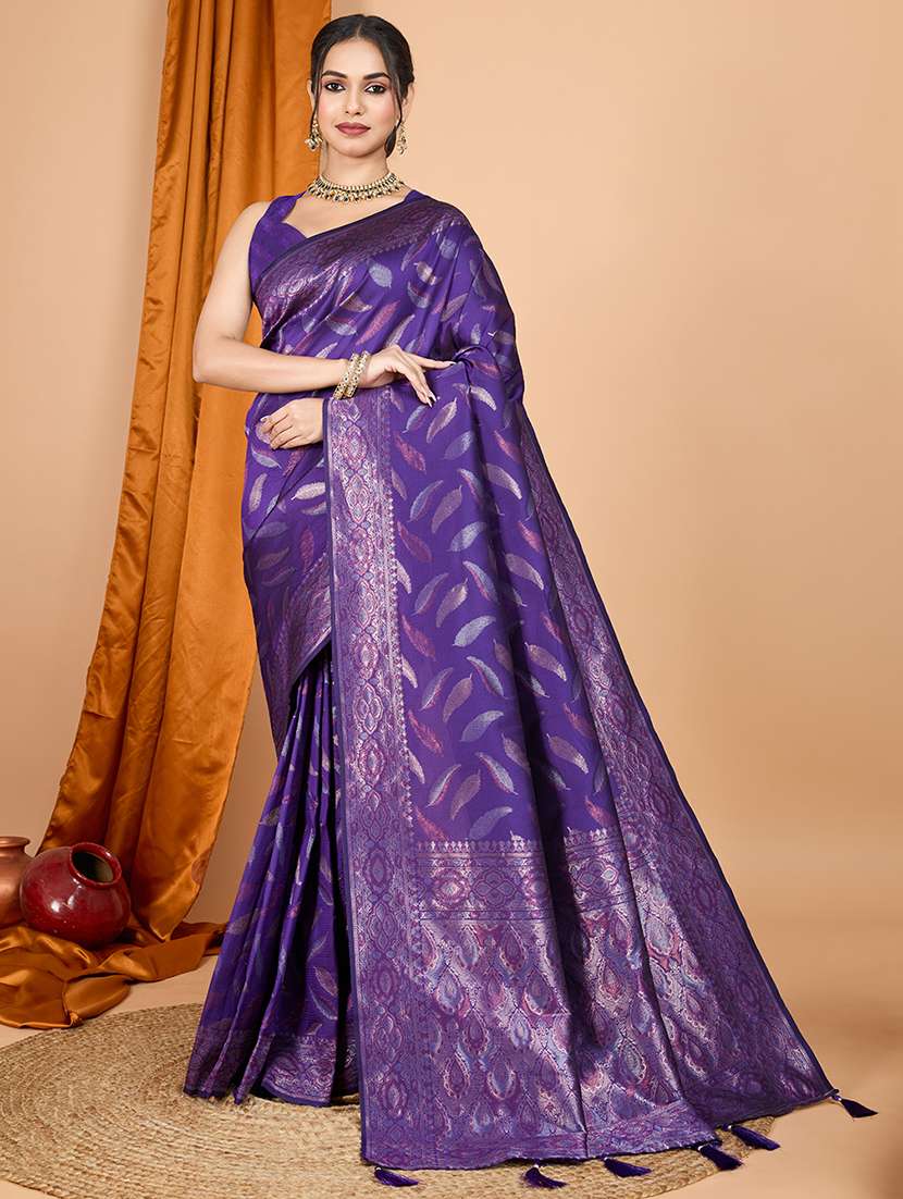 women self design banarasi saree with blouse