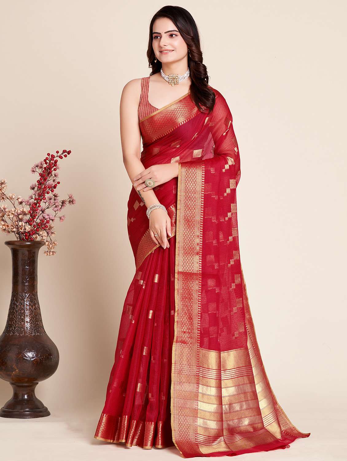 women self design bordered saree with blouse - 22000093 -  Zoom Image - 0