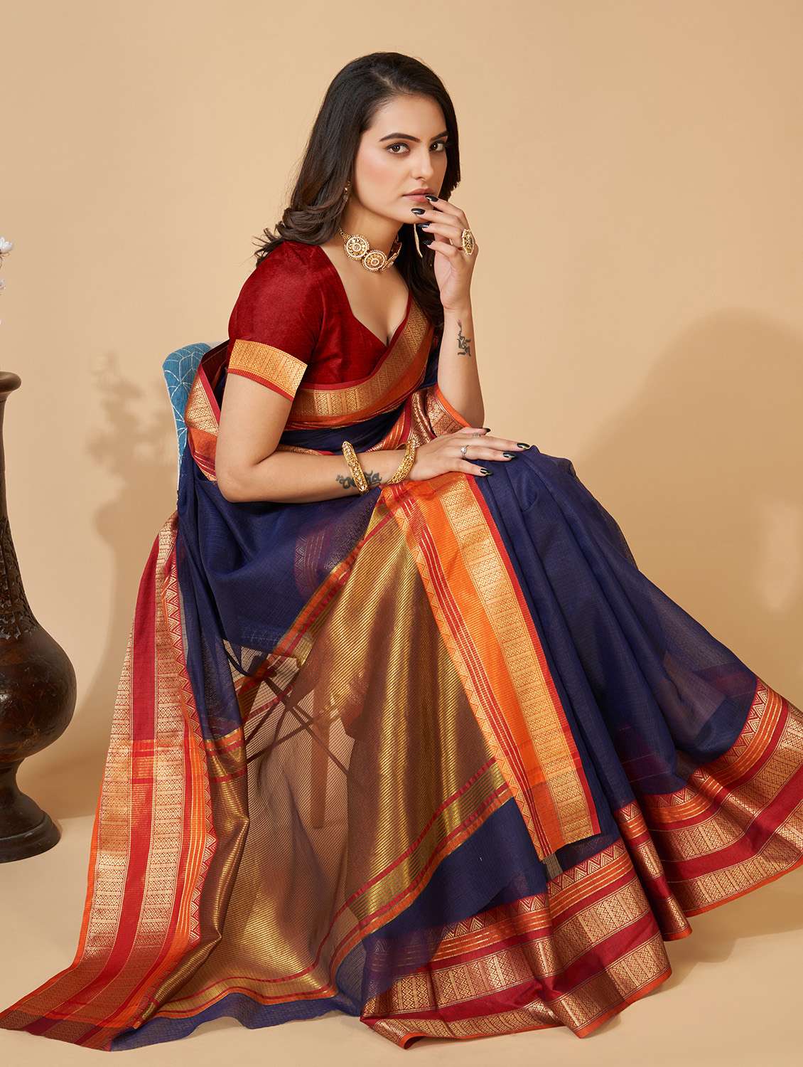 women solid with bordered kota doria saree with blouse - 22001288 -  Standard Image - 3