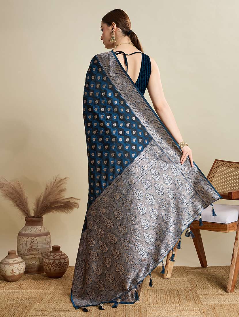 women self design banarasi saree with blouse - 22001369 -  Standard Image - 3