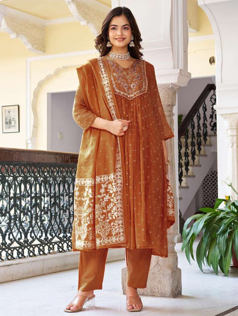 women printed three quarter sleeve kurta pant with dupatta set - 22001599 -  Zoom Image - 0