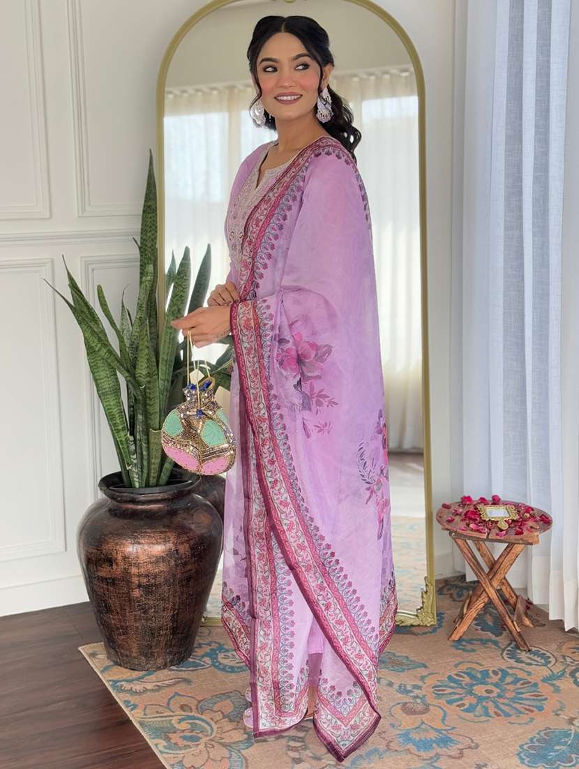 women solid with work three quarter sleeve kurta pant with dupatta set - 22001601 -  Standard Image - 3