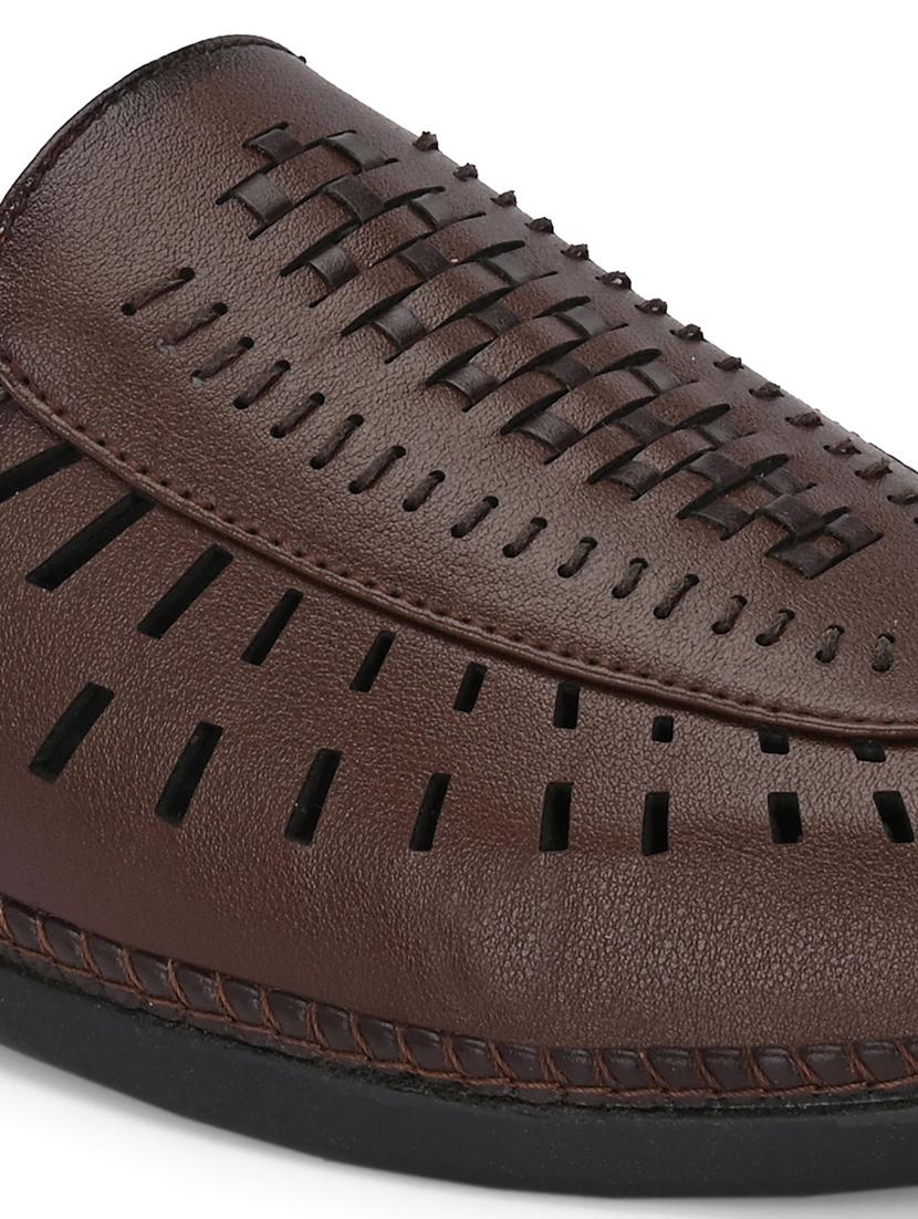 men brown slip on sandal - 22001739 - Standard Image - 5