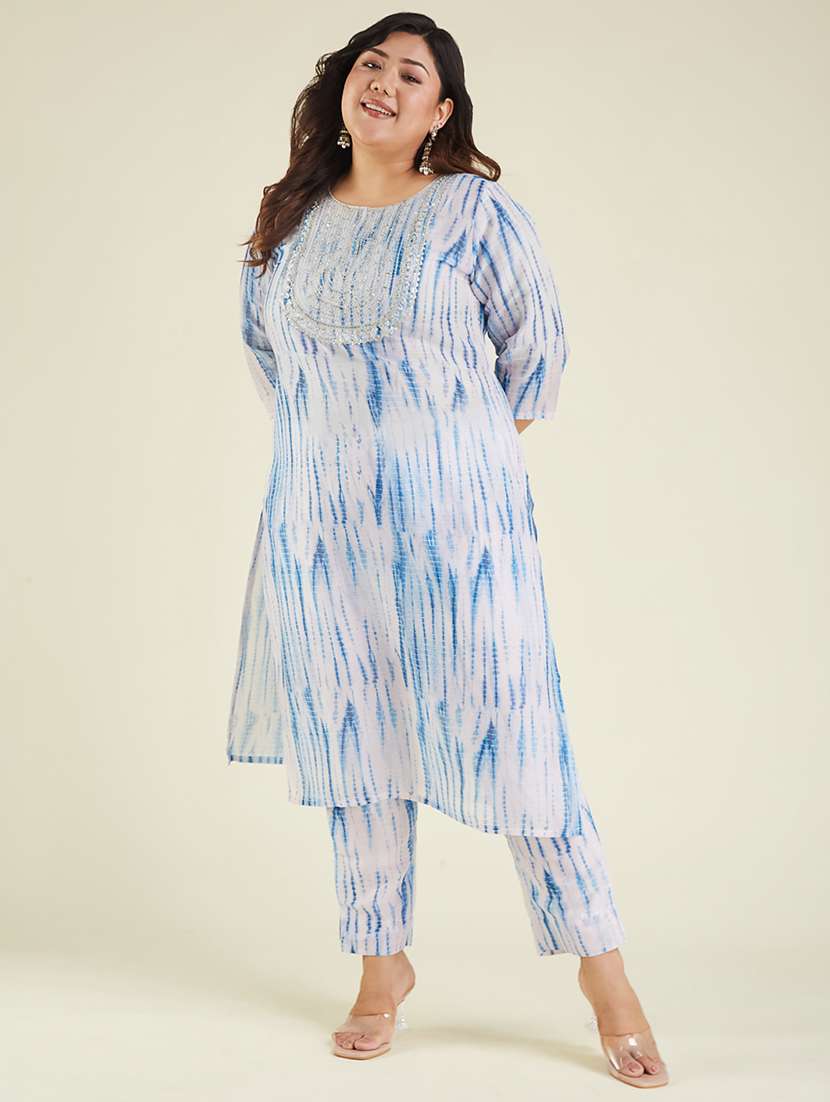 women plus size embroidered three quarter sleeve kurta pant set