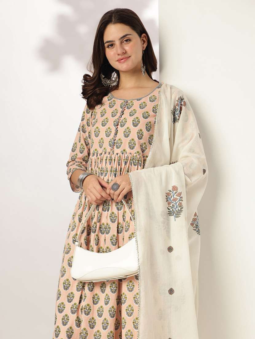 women floral three quarter sleeve kurta pant with dupatta set - 22002372 - Standard Image - 3