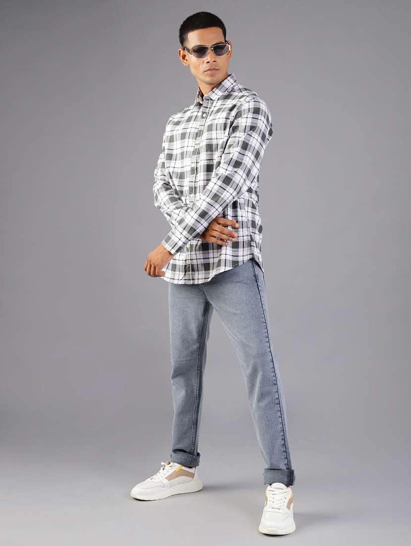 men solid mid rise slim fit jeans - 22003243 -  Standard Image - 3