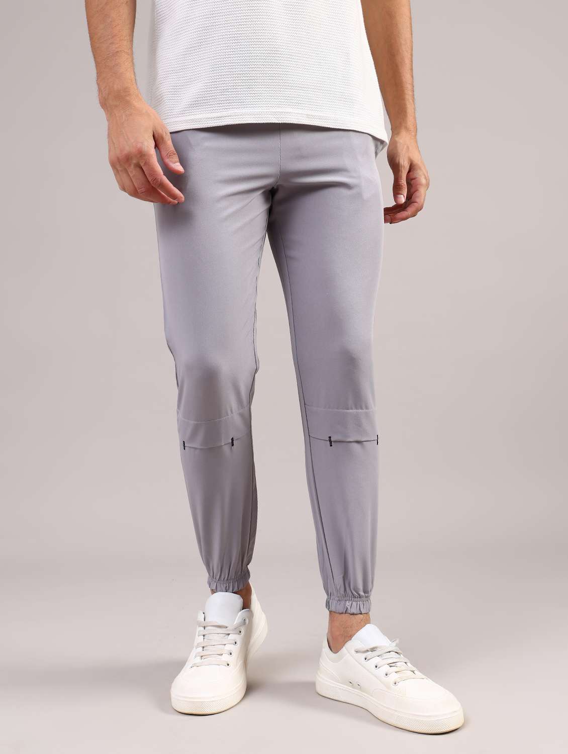 men solid mid rise slim fit jogger