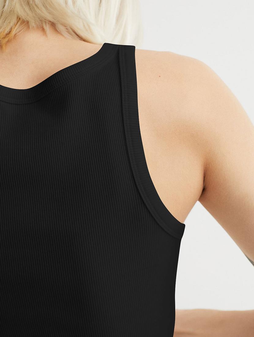 women solid sleeveless tank crop top - 22003637 - Standard Image - 3