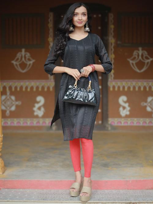 women self design three quarter sleeve straight kurta - 22003721 - Standard Image - 0