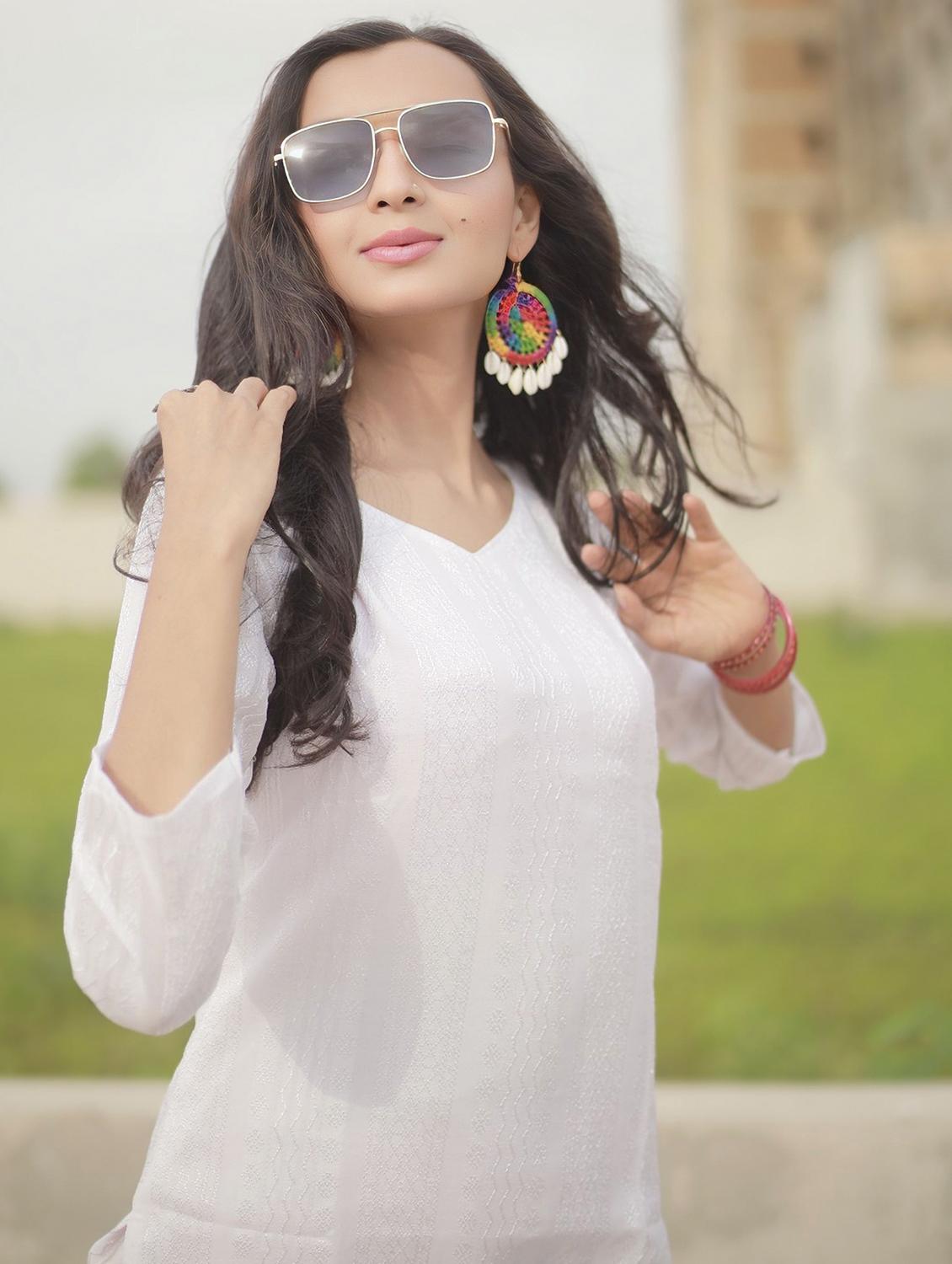 women self design three quarter sleeve straight kurta - 22003724 - Standard Image - 5