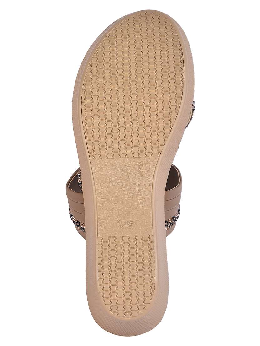women solid slip on platform wedge - 22003812 - Standard Image - 3