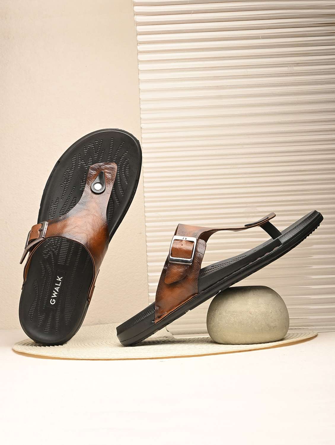 men tan toe seperator sandal