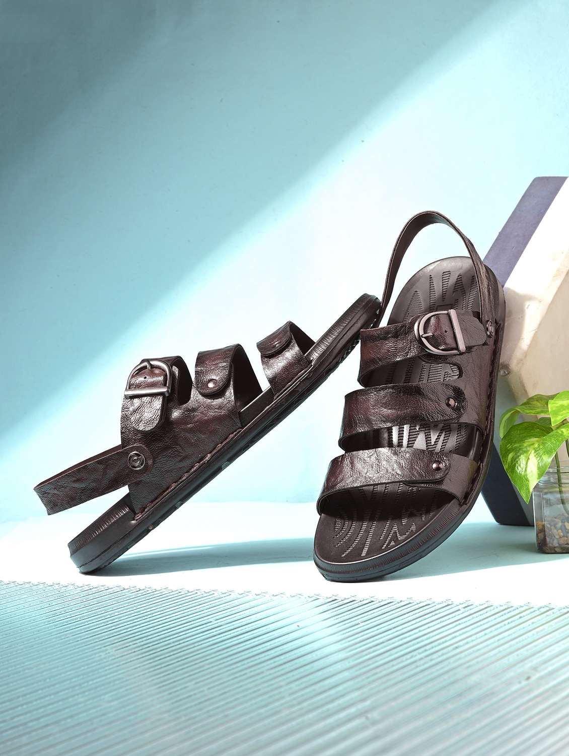 men brown back strap sandal