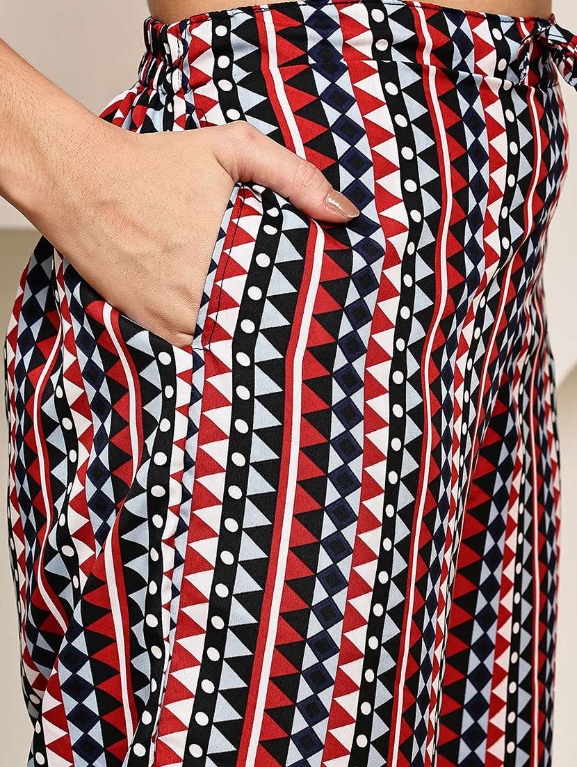 women geometric printed mid rise ankle length straight trouser - 22003954 - Standard Image - 5