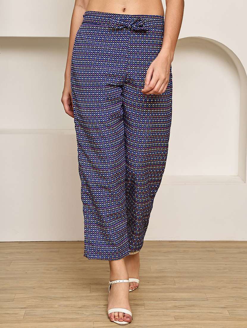 women geometric printed mid rise ankle length straight trouser