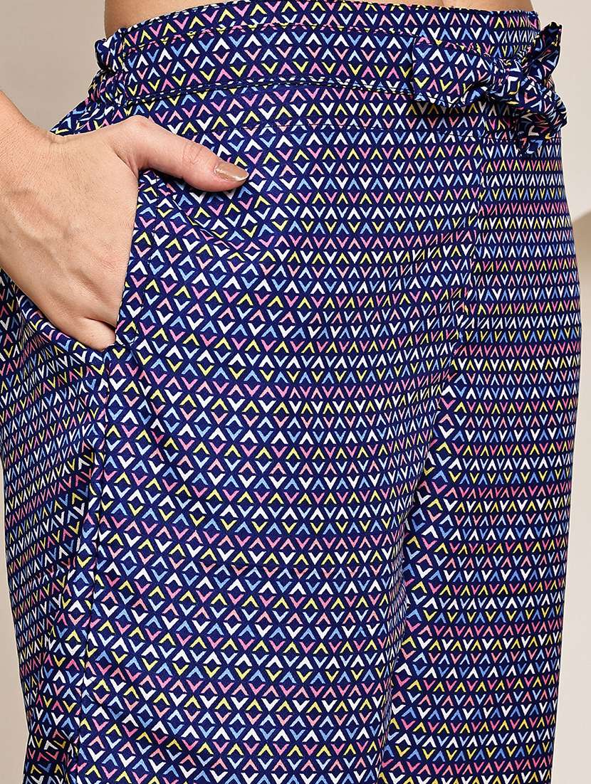women geometric printed mid rise ankle length straight trouser - 22003956 - Standard Image - 5