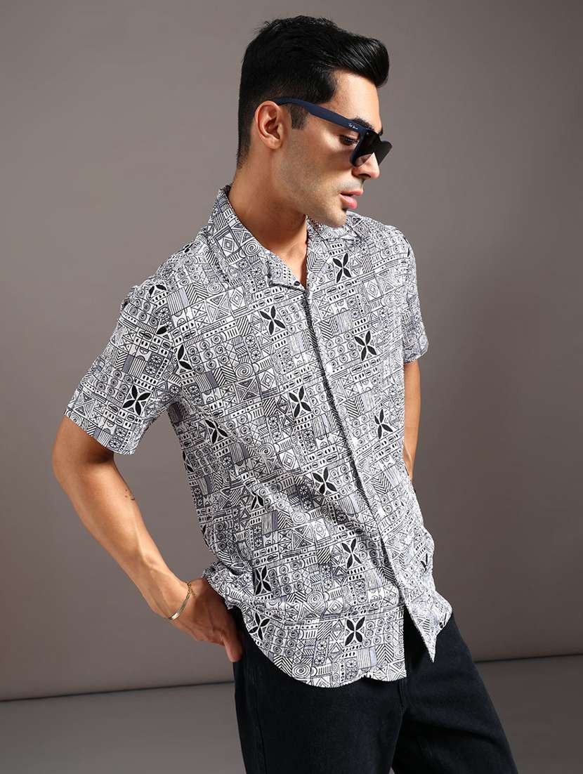 men printed short sleeve regular fit casual shirt