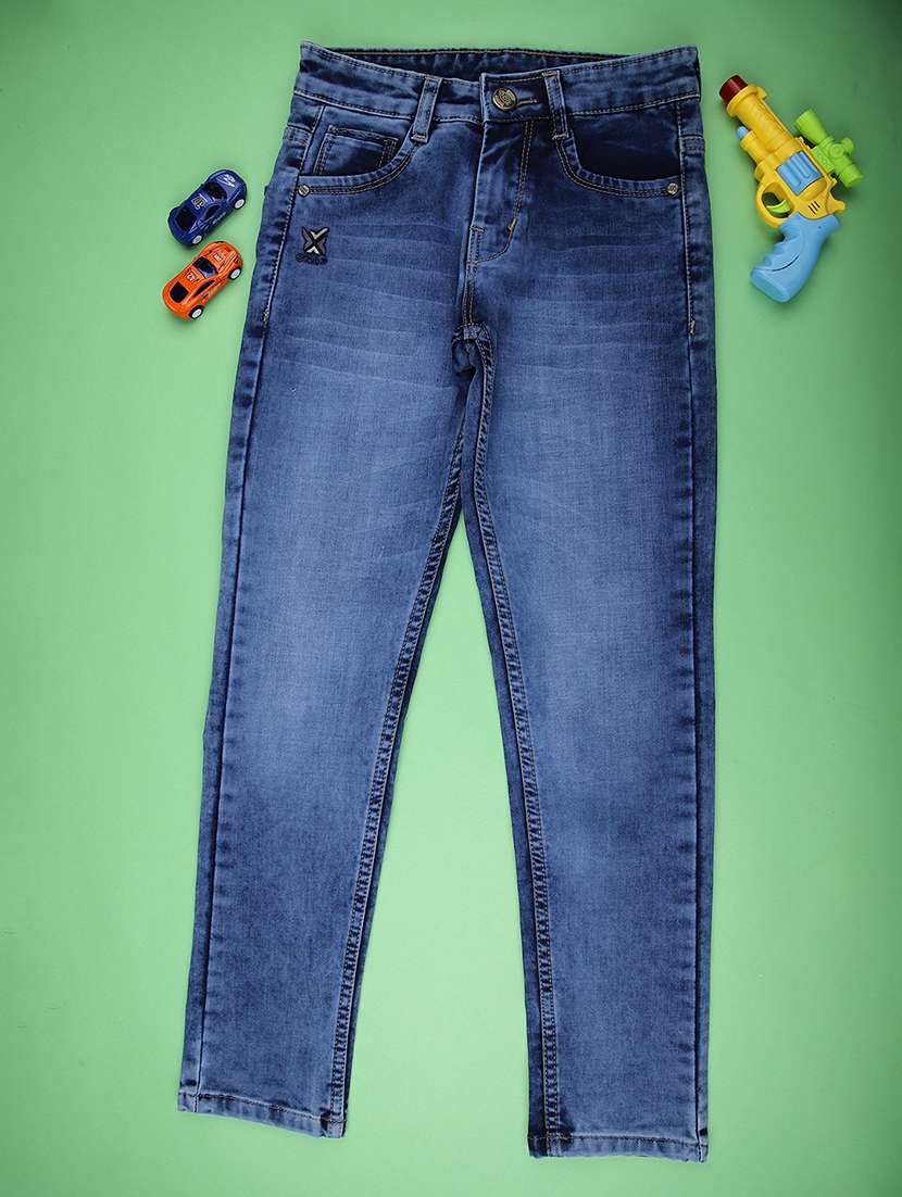 boys solid mid rise slim fit jean