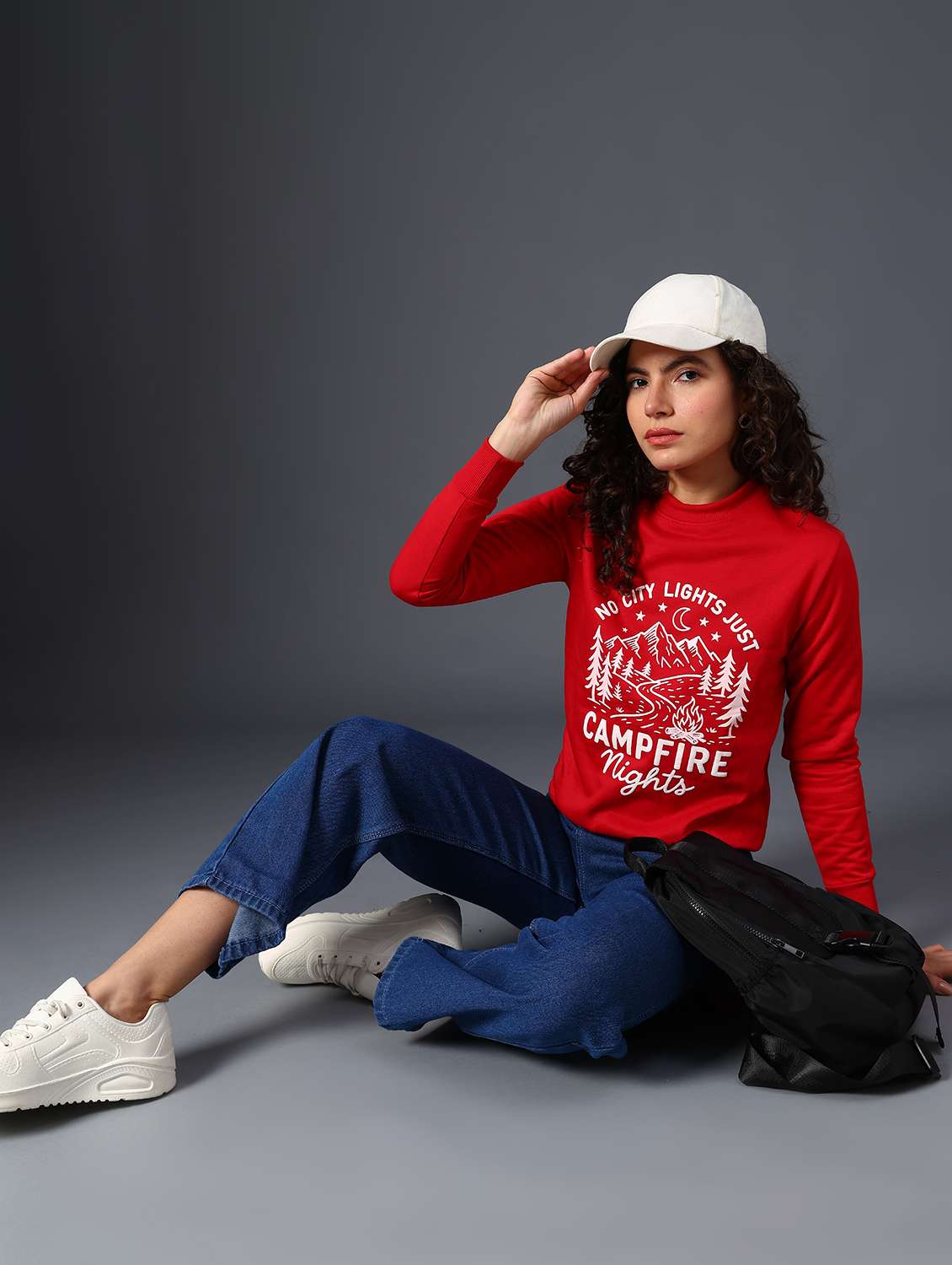 red fleece chest print sweatshirt - 22004072 -  Standard Image - 5