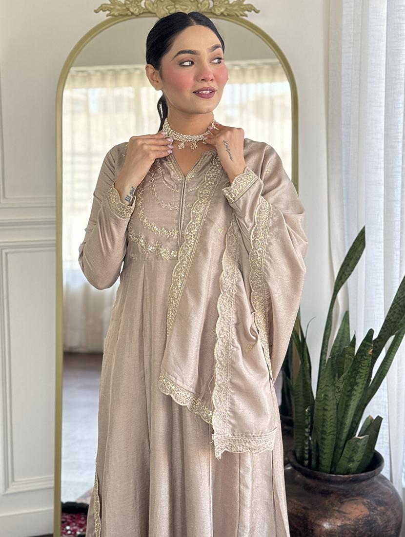 women embroidered long sleeve kurta pant with dupatta set - 22004589 - Standard Image - 3