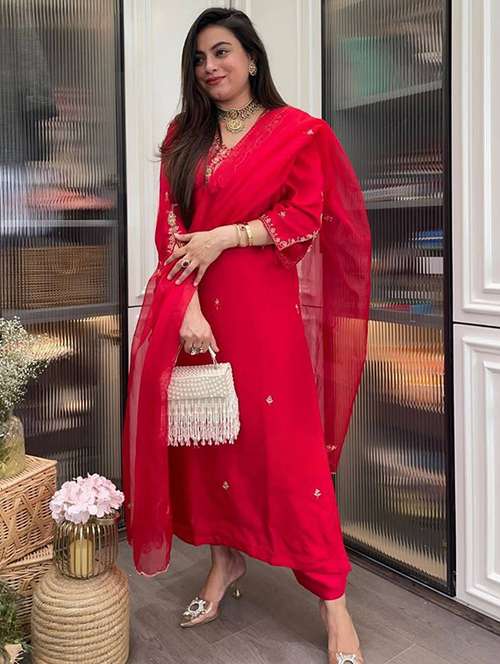 women embroidered three quarter sleeve kurta pant with dupatta set - 22004603 - Standard Image - 0