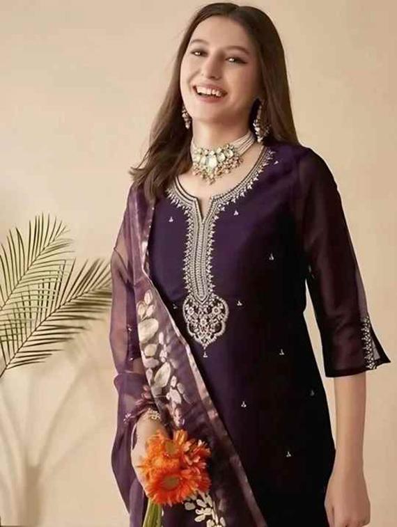 women embroidered three quarter sleeve kurta pant with dupatta set - 22004655 - Standard Image - 3
