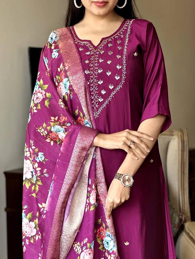 women embroidered three quarter sleeve kurta pant with dupatta set - 22004679 - Standard Image - 3