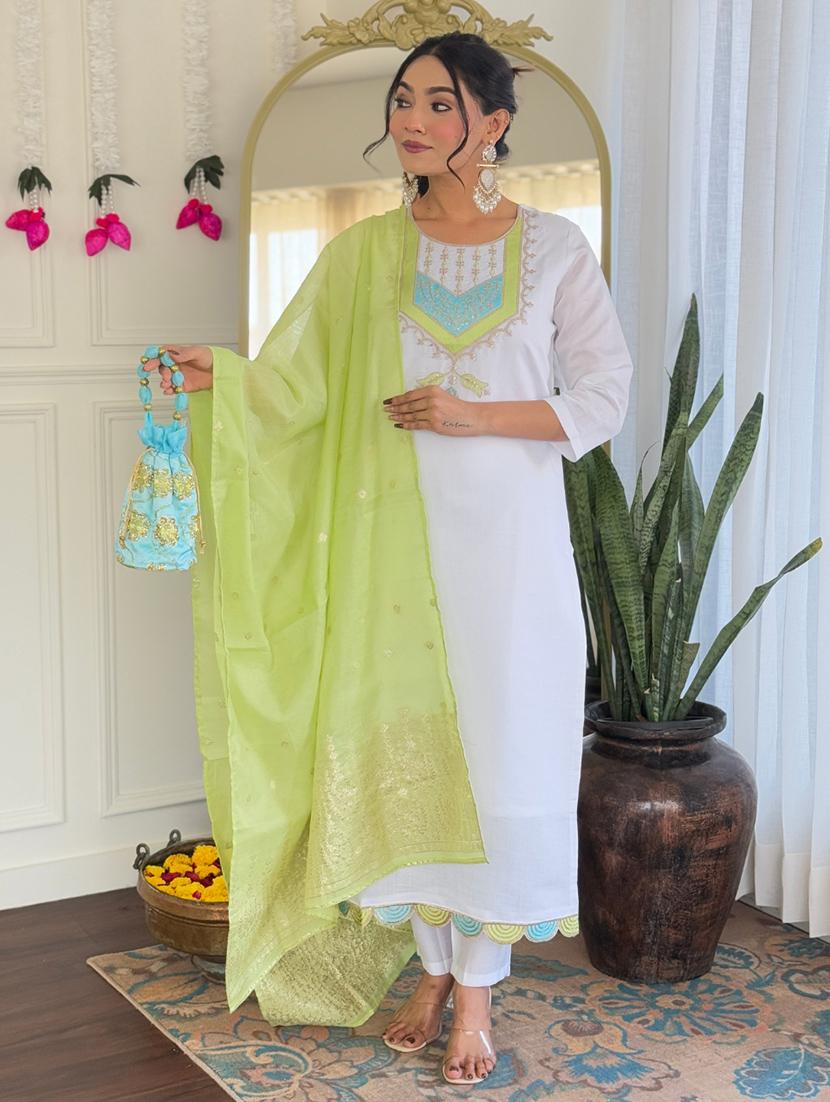 women embroidered three quarter sleeve kurta pant with dupatta set