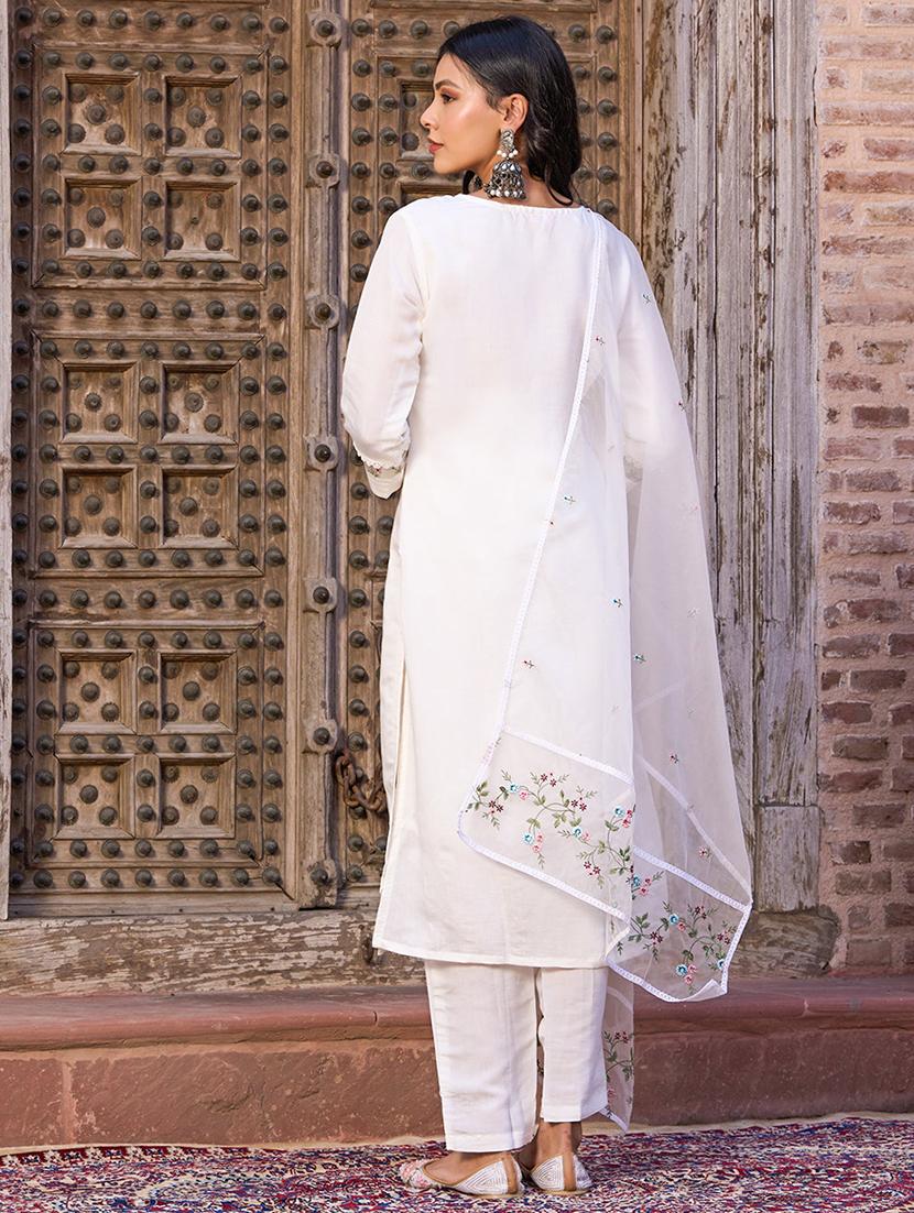 women embroidered three quarter sleeve kurta pant with dupatta set - 22004719 - Standard Image - 3
