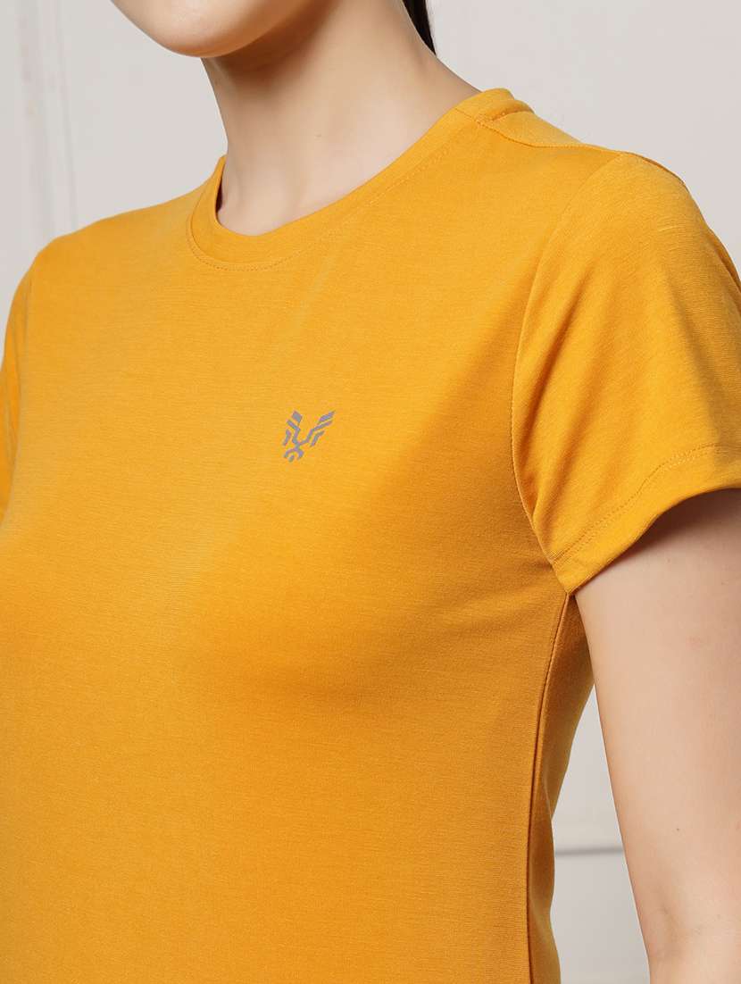 women solid short sleeve slim fit t-shirt - 22004731 -  Standard Image - 5