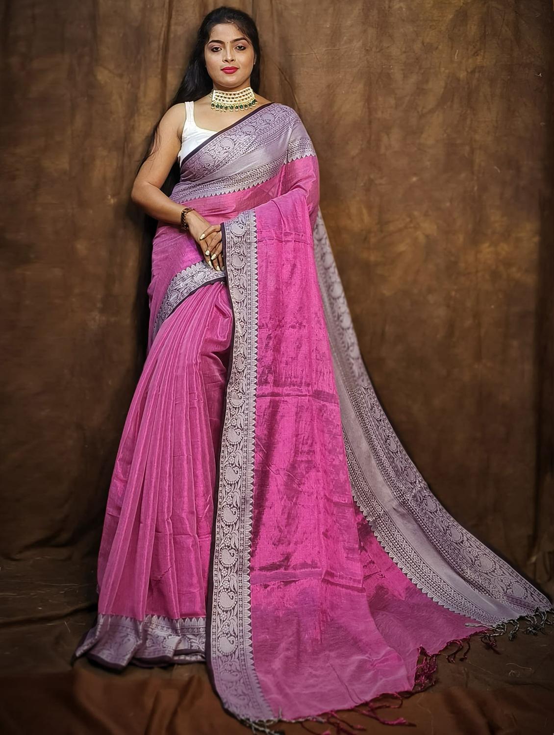 women solid with bordered saree - 22004979 - Zoom Image - 0