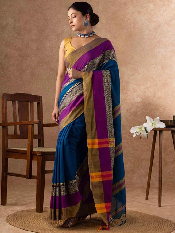 women solid with bordered handloom saree with blouse