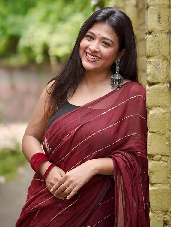 women striped handloom saree with blouse - 22005006 - Standard Image - 3