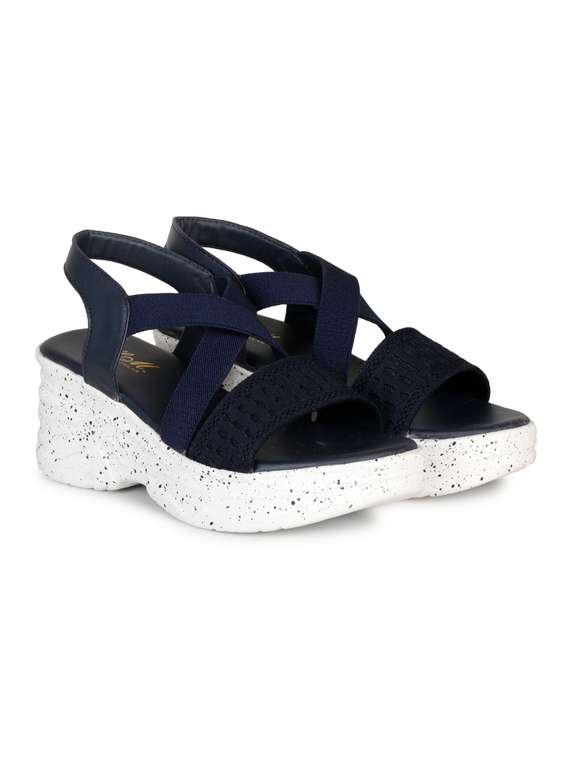 women solid back strap platform wedge