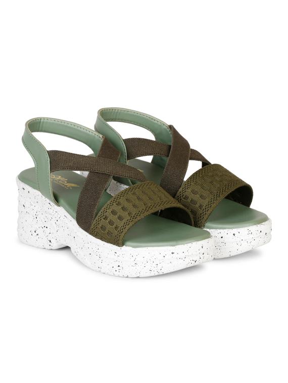 women solid back strap platform wedge - 22005025 -  Zoom Image - 0