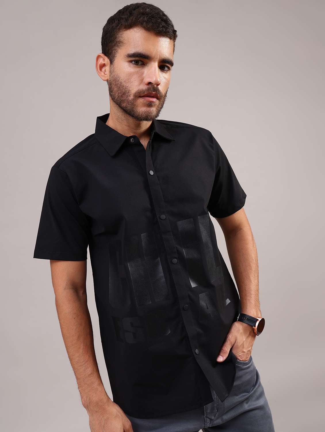 men printed collared short sleeve shirt
