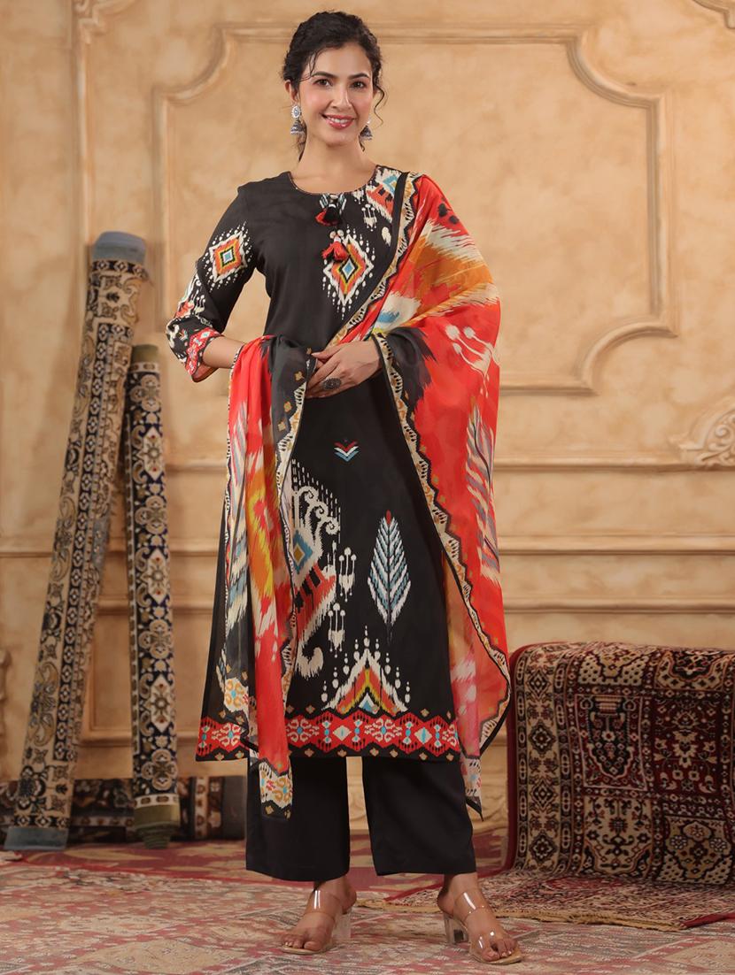 women ikat printed three quarter sleeve kurta pant set