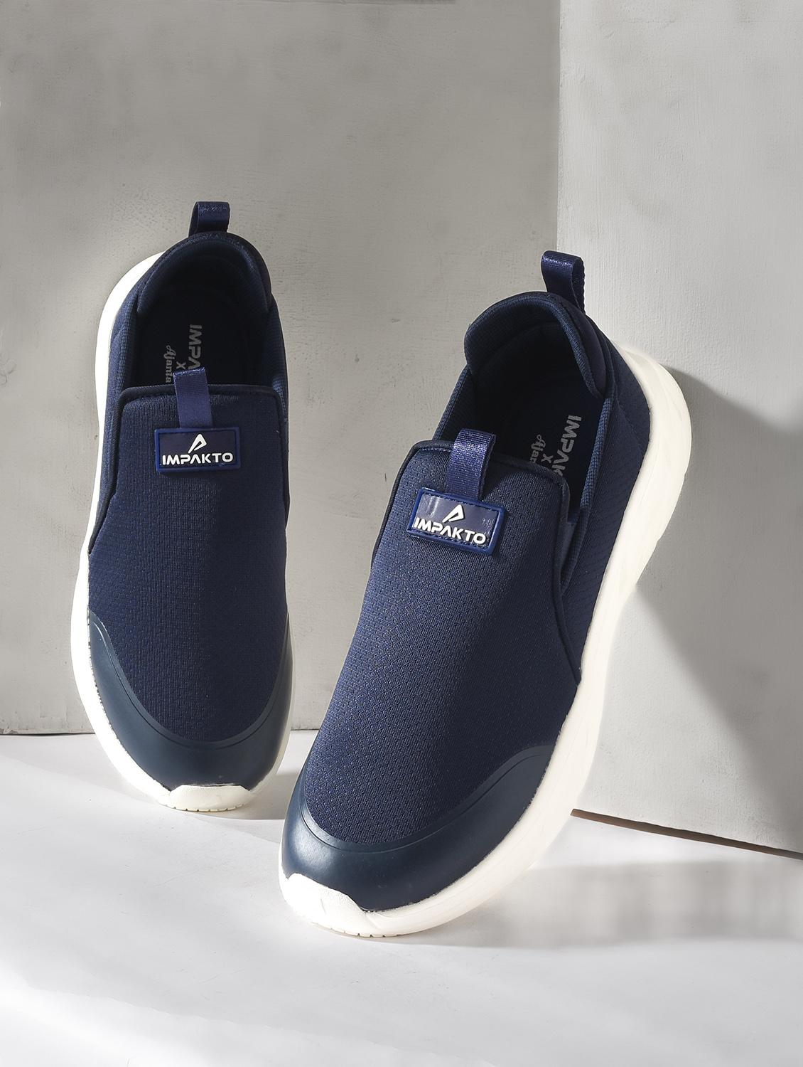 men navy blue slip on sport shoe