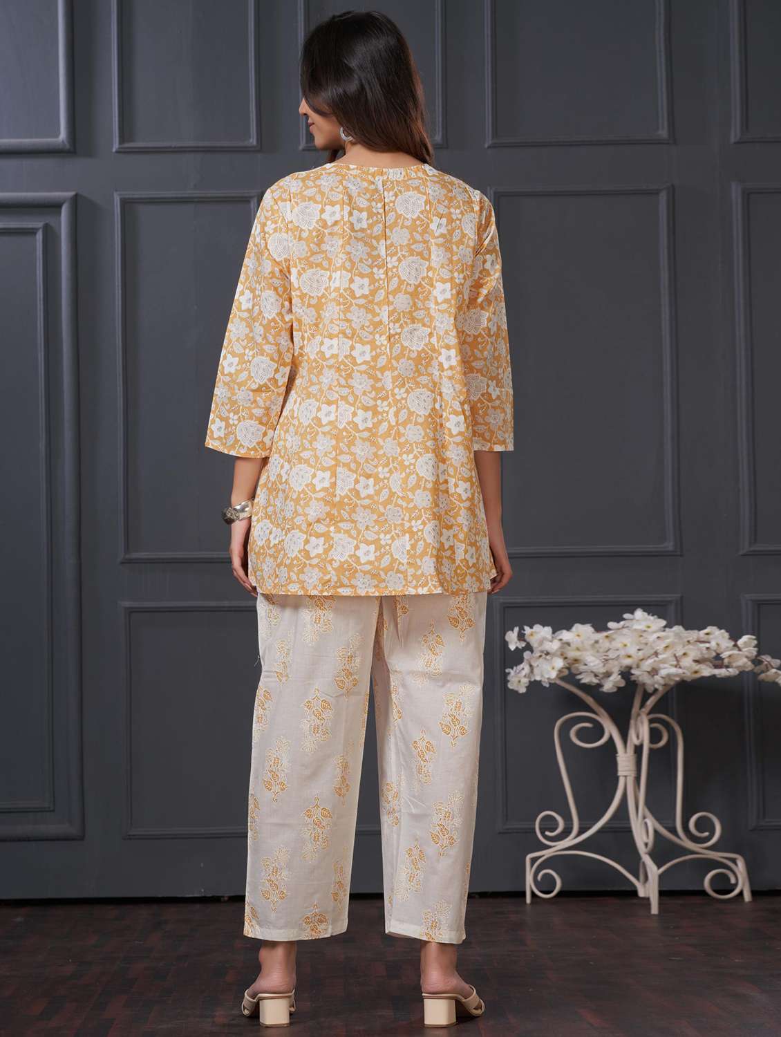 women floral three quarter sleeve ethnic co-ord set - 22006371 -  Standard Image - 3